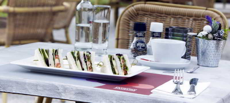 Campanile Hotel & Restaurant 'S Hertogenbosch Ден Бош Екстериор снимка